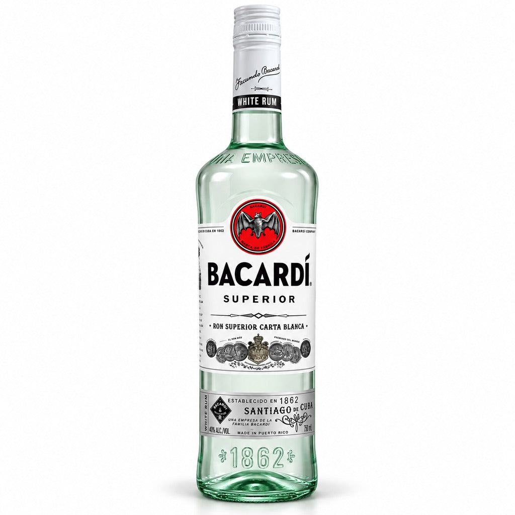 Bacardí Superior White Rum bottle, 750ml.