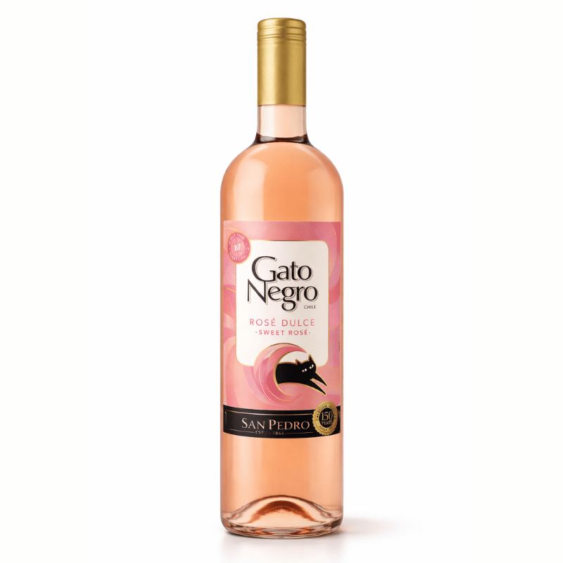 Bottle of Gato Negro Rosé Dulce wine on a white background